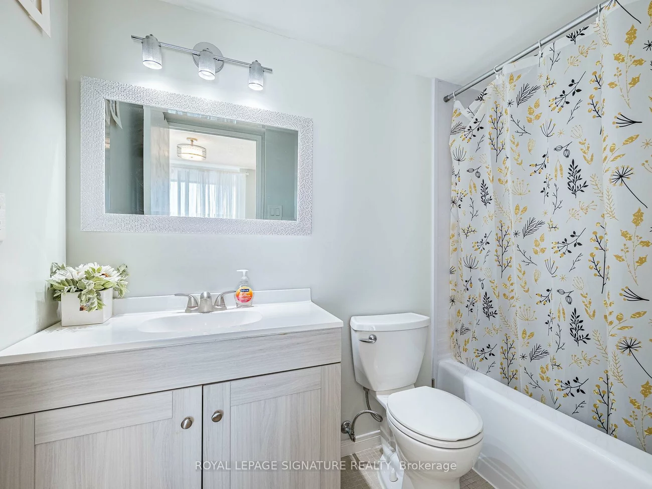 20, William Roe, Central Newmarket, Newmarket