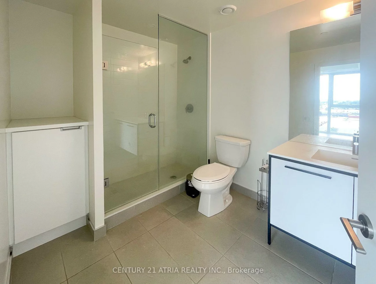 185, Deerfield, Central Newmarket, Newmarket