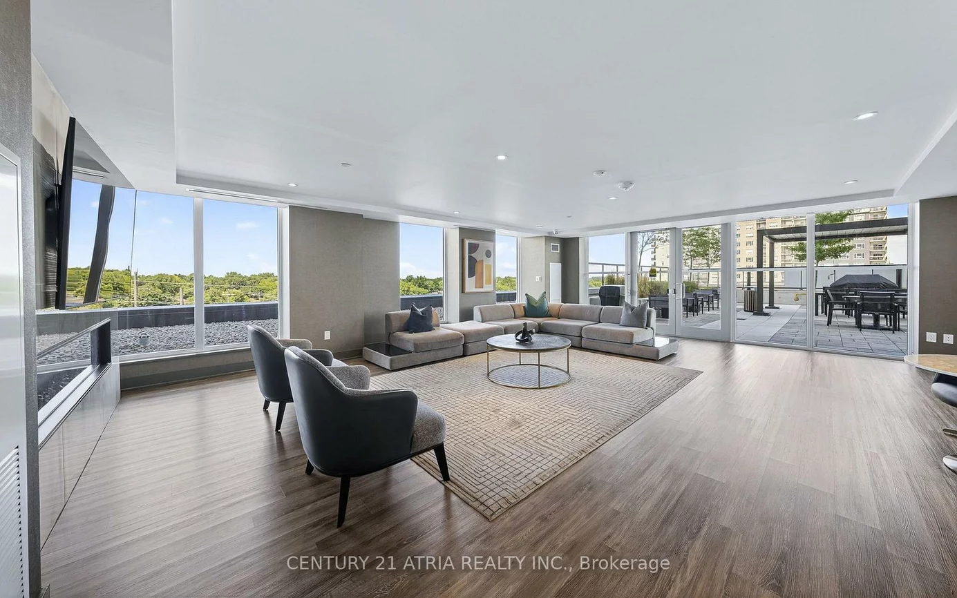 185, Deerfield, Central Newmarket, Newmarket