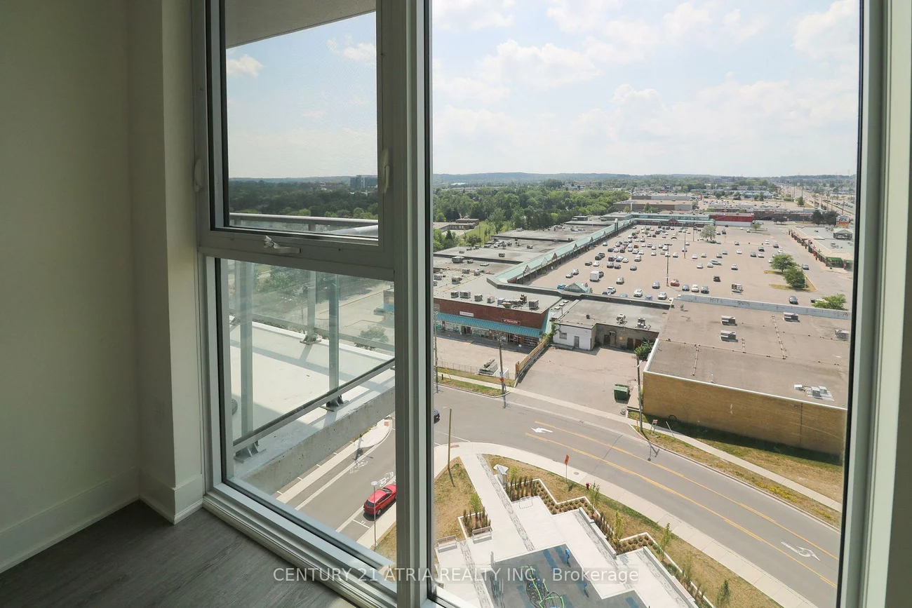 185, Deerfield, Central Newmarket, Newmarket