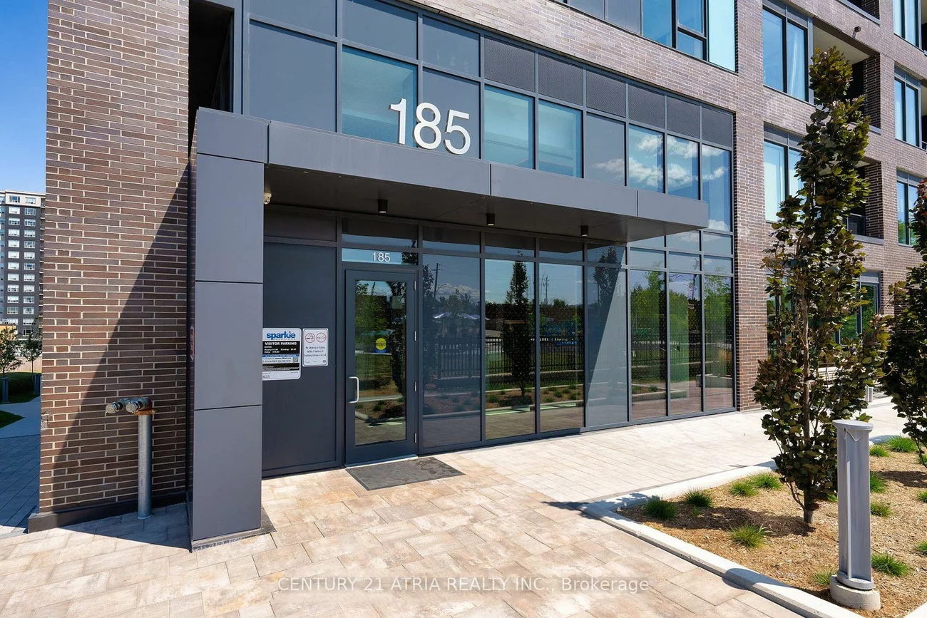 185, Deerfield, Central Newmarket, Newmarket