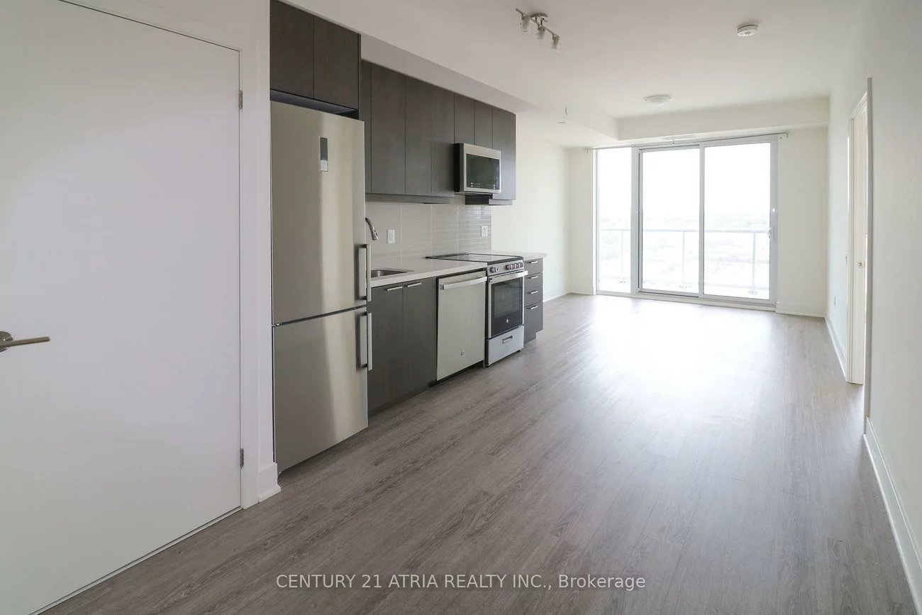 185, Deerfield, Central Newmarket, Newmarket