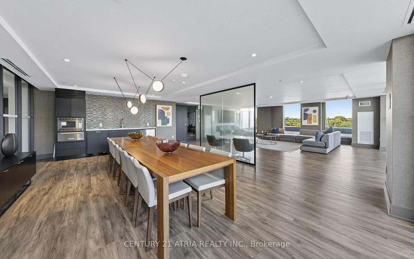 185, Deerfield, Central Newmarket, Newmarket