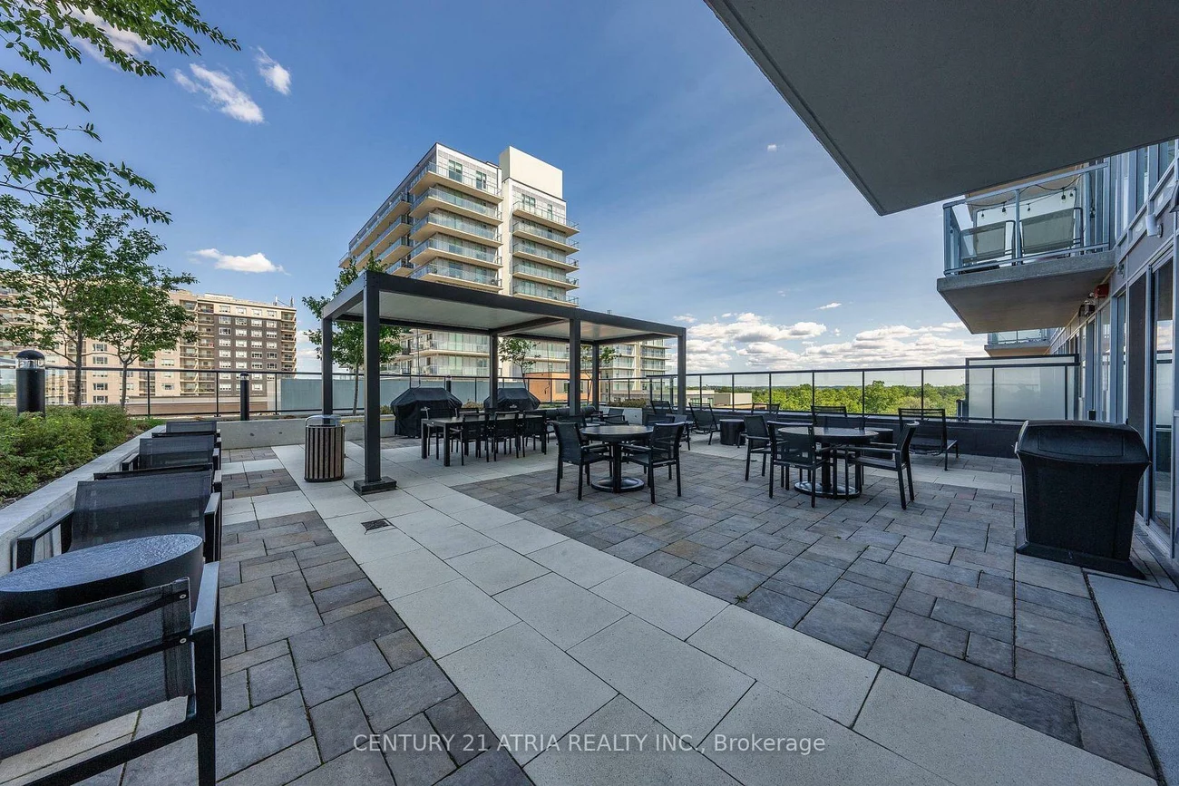 185, Deerfield, Central Newmarket, Newmarket