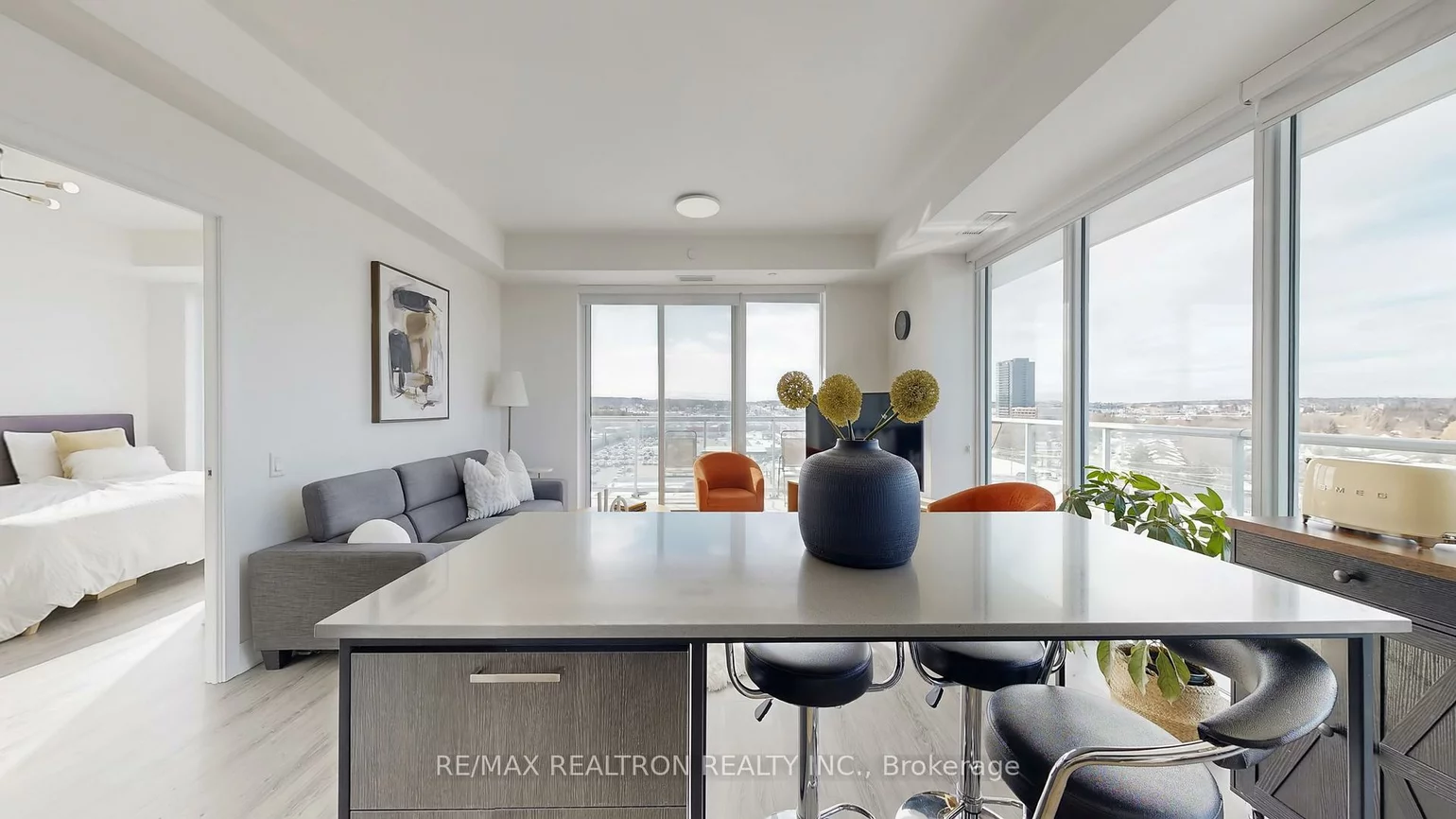 185, Deerfield, Central Newmarket, Newmarket