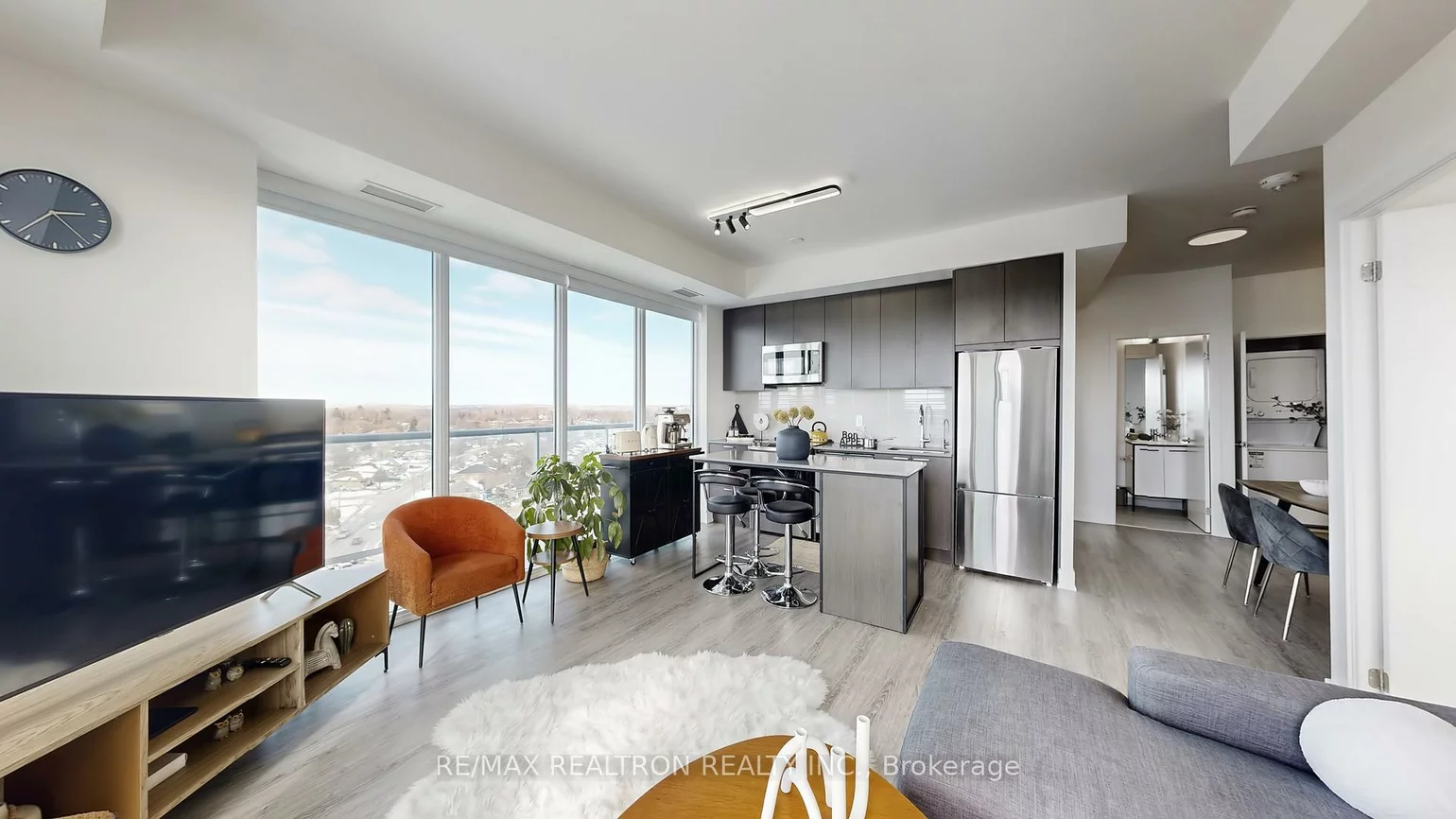 185, Deerfield, Central Newmarket, Newmarket