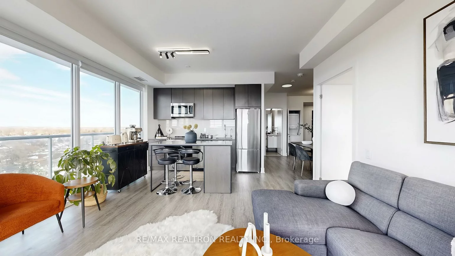 185, Deerfield, Central Newmarket, Newmarket