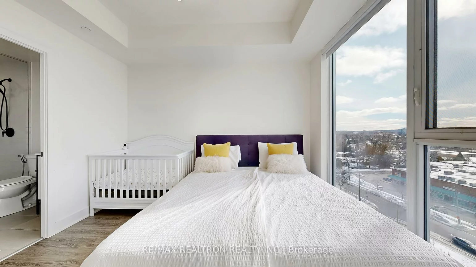 185, Deerfield, Central Newmarket, Newmarket