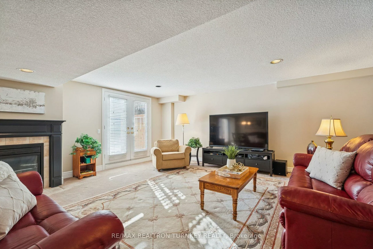 440, Morley Cook, Stonehaven-Wyndham, Newmarket