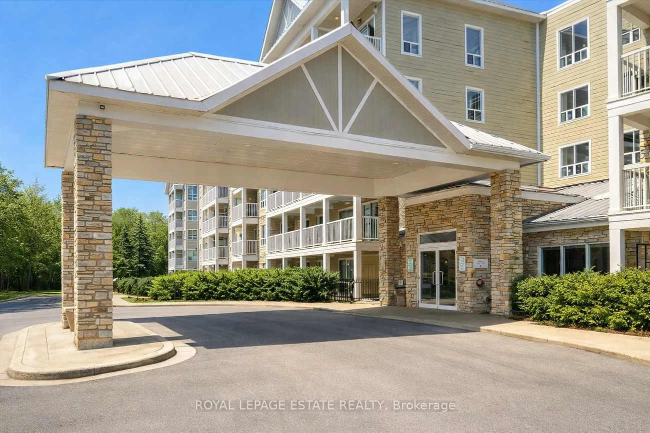 900, Bogart Mill, Gorham-College Manor, Newmarket