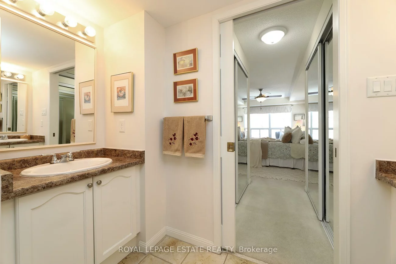 900, Bogart Mill, Gorham-College Manor, Newmarket