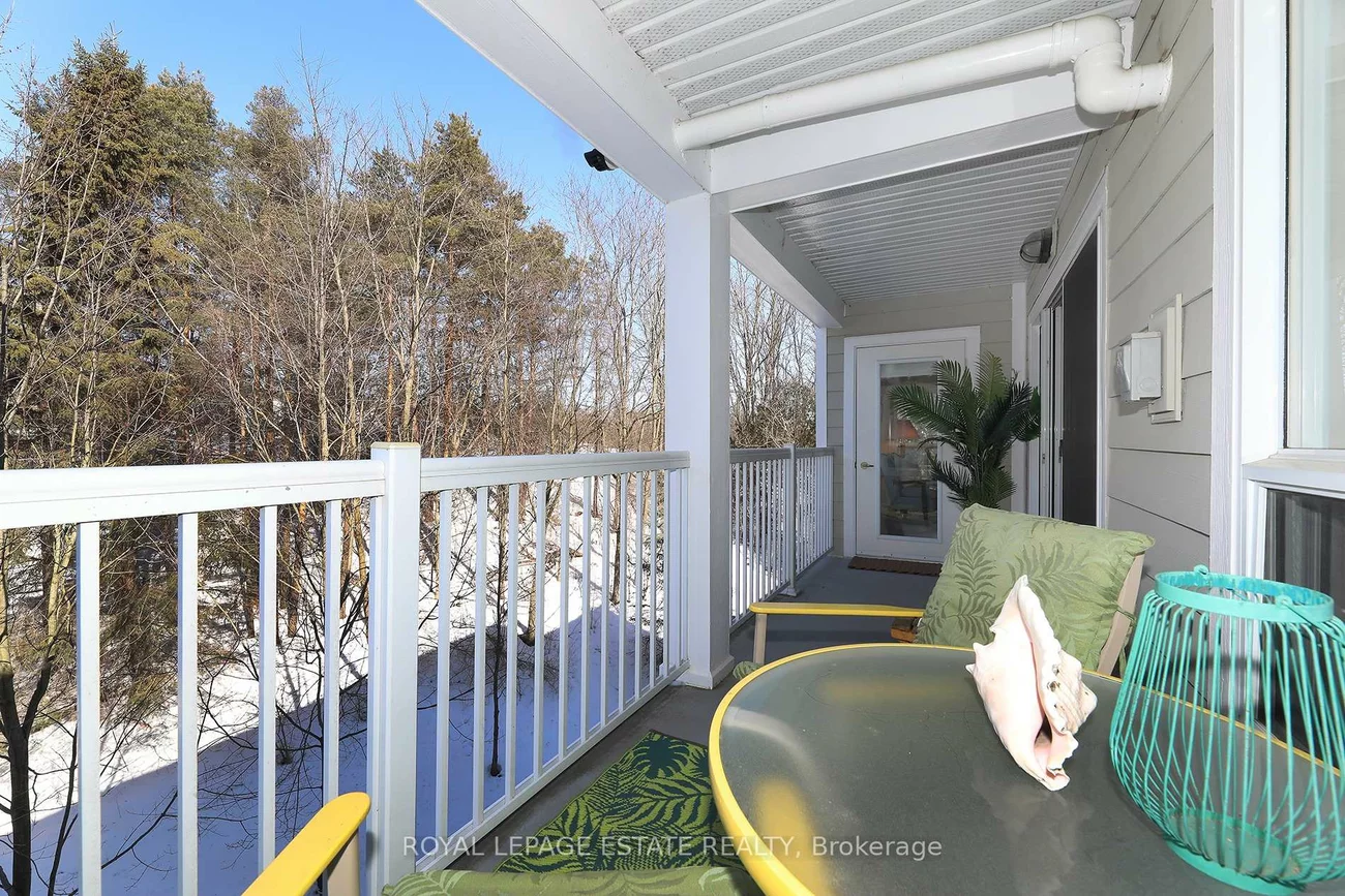 900, Bogart Mill, Gorham-College Manor, Newmarket