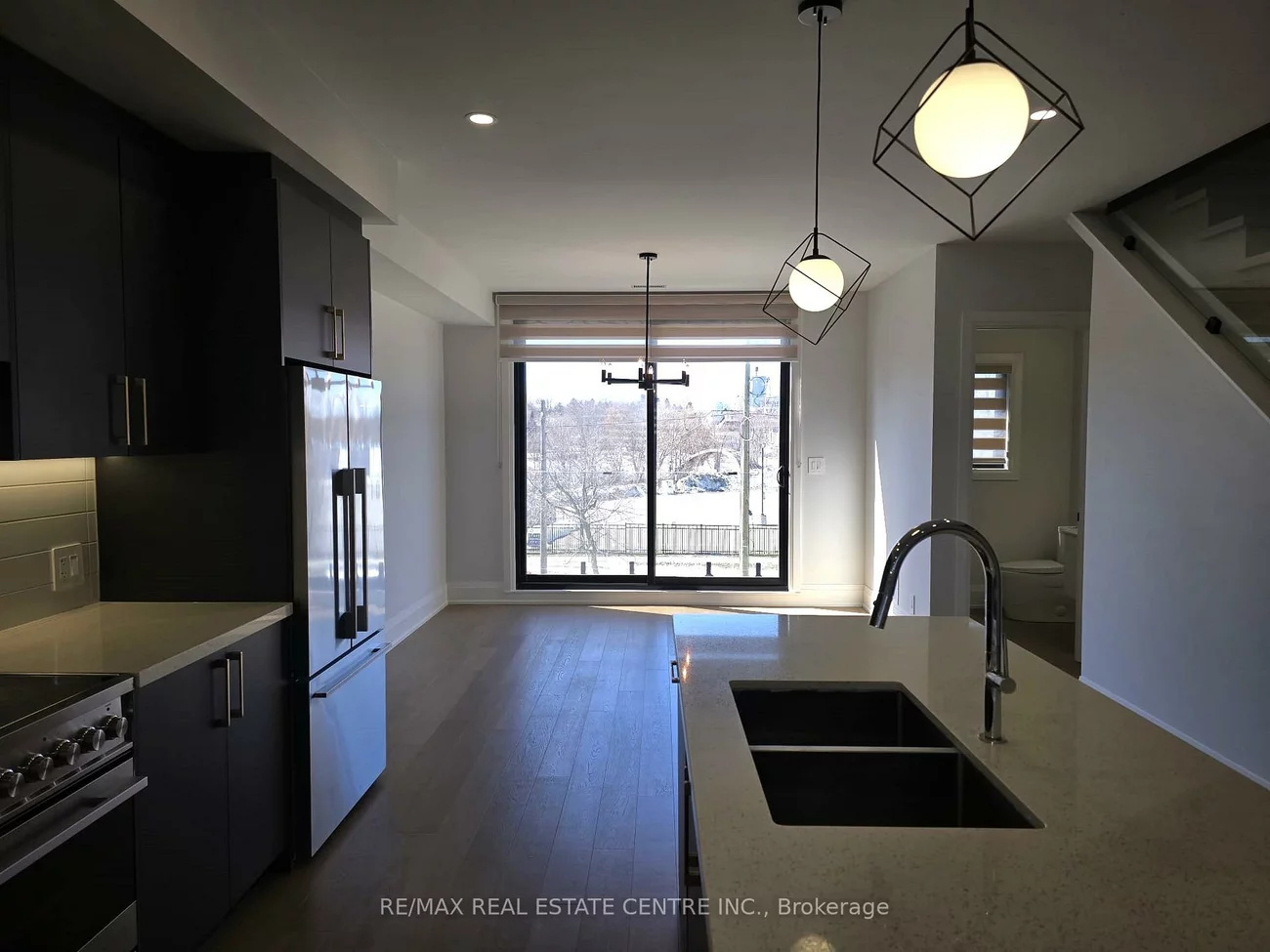 59, Charles, Central Newmarket, Newmarket