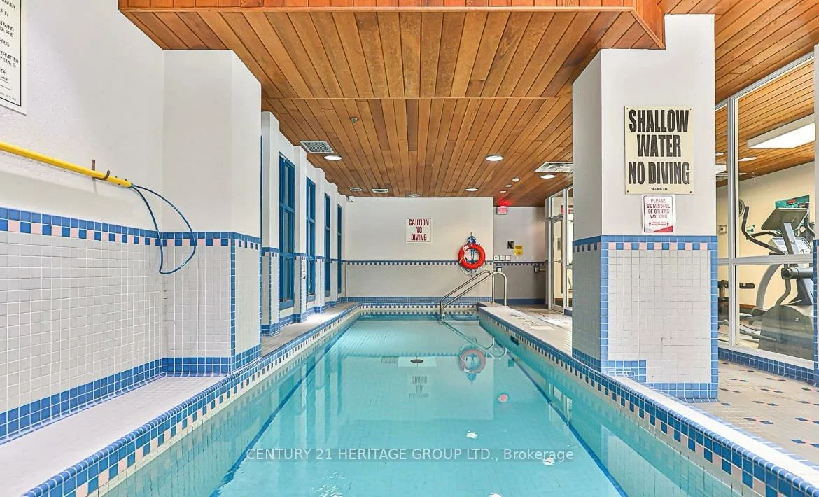 270, Davis, Central Newmarket, Newmarket