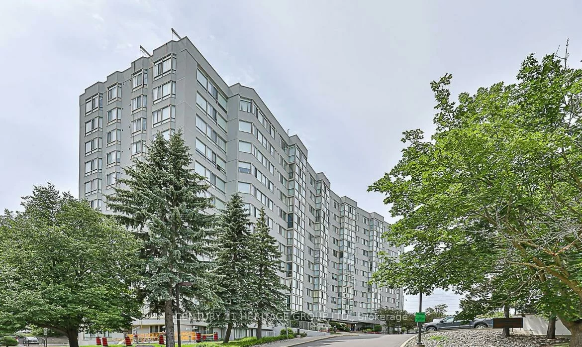 270, Davis, Central Newmarket, Newmarket