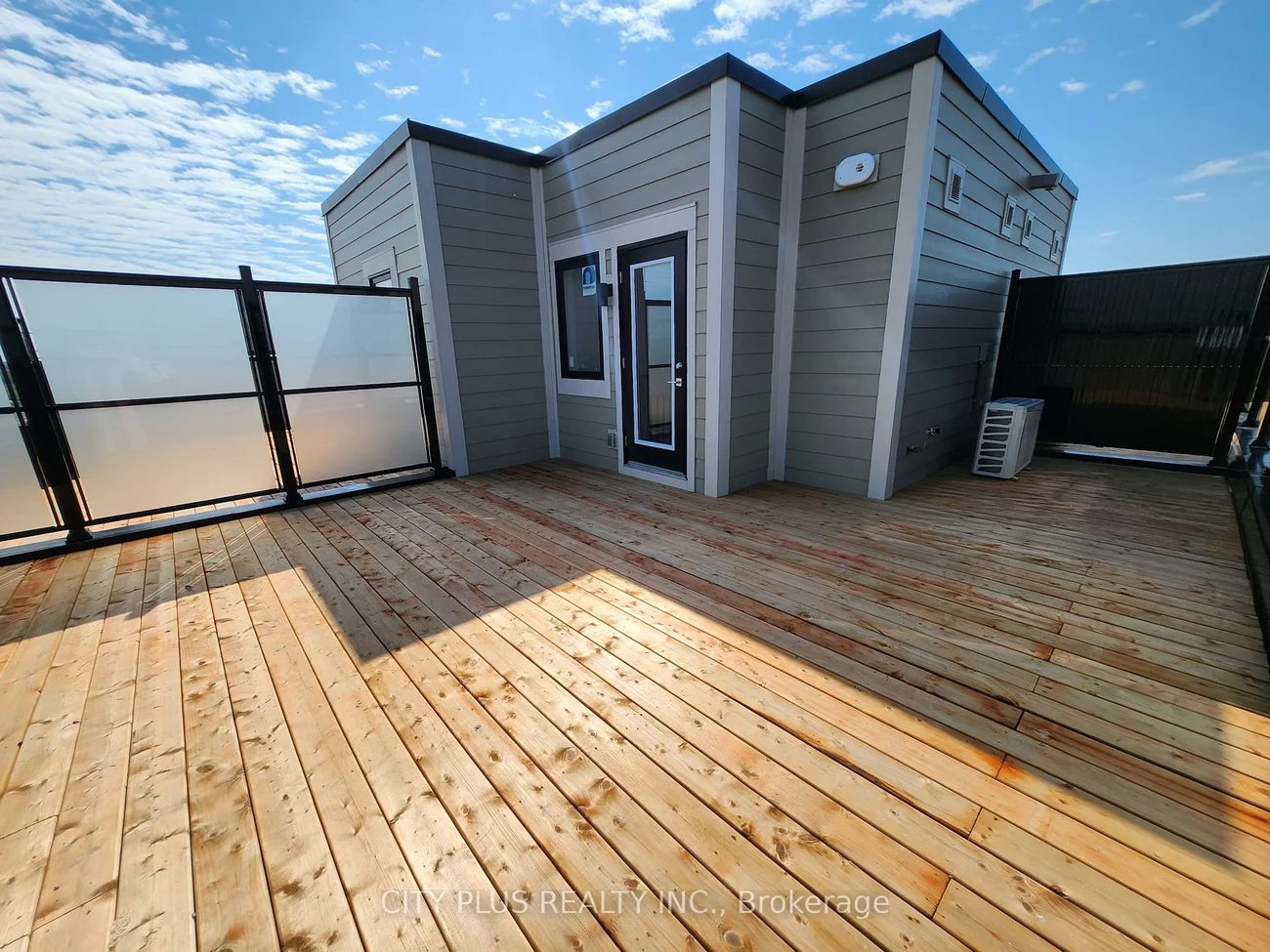 14, LYTHAM GREEN, Glenway Estates, Newmarket