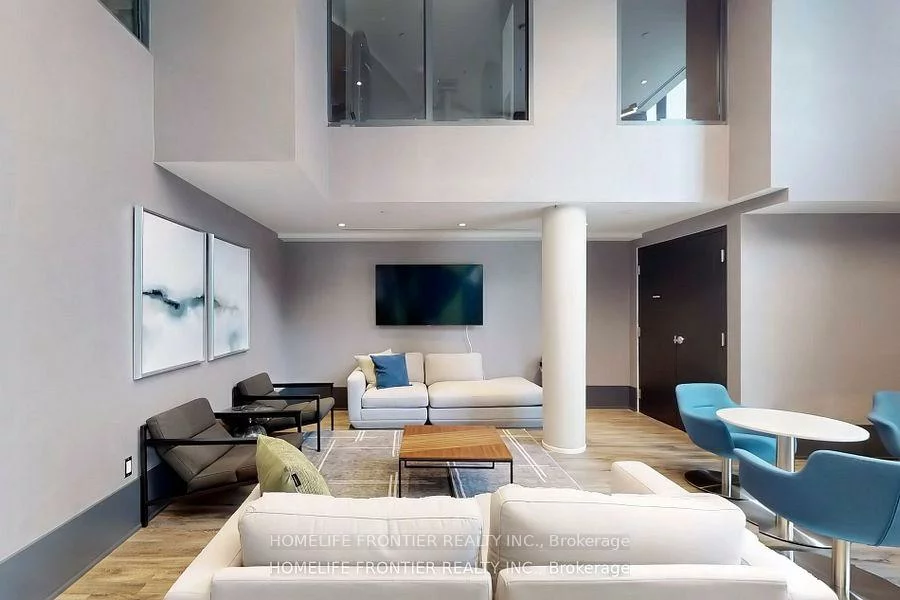 185, Deerfield, Central Newmarket, Newmarket