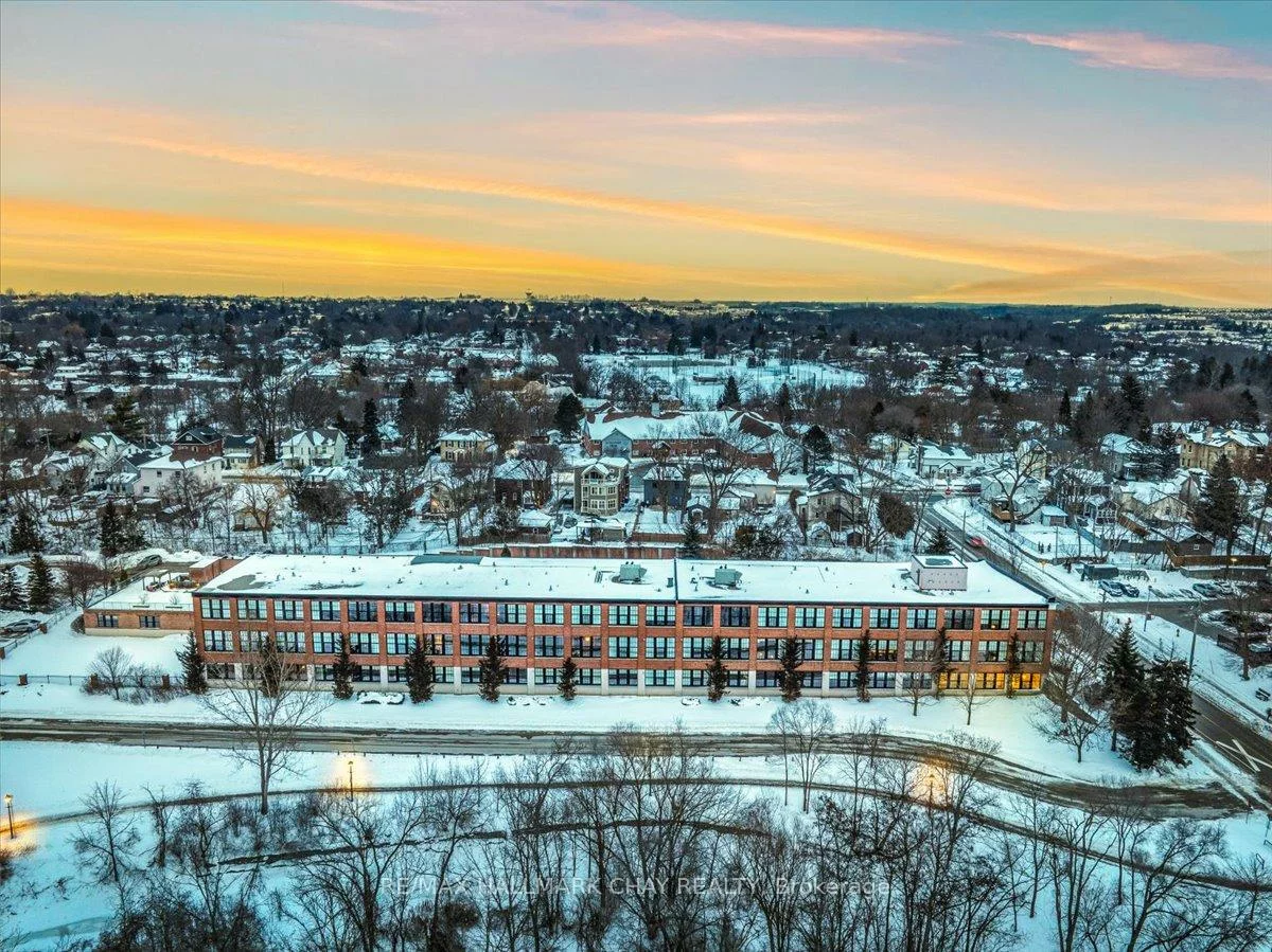 543, Timothy, Central Newmarket, Newmarket