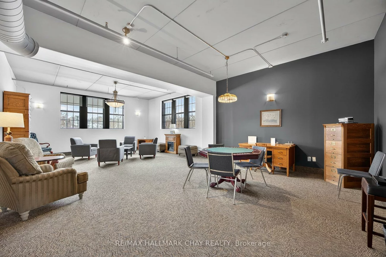 543, Timothy, Central Newmarket, Newmarket