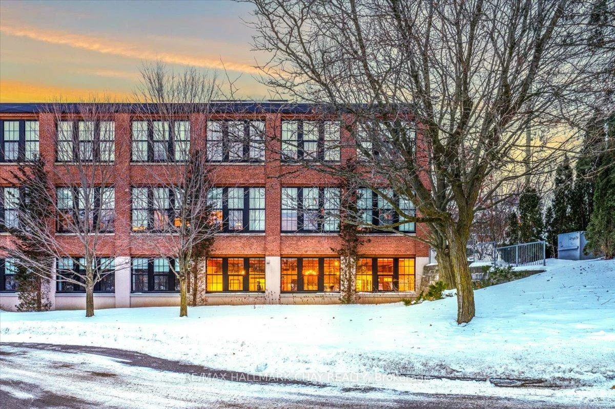 543, Timothy, Central Newmarket, Newmarket