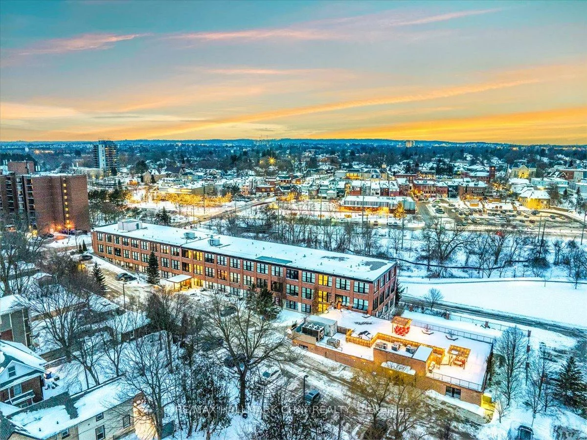 543, Timothy, Central Newmarket, Newmarket