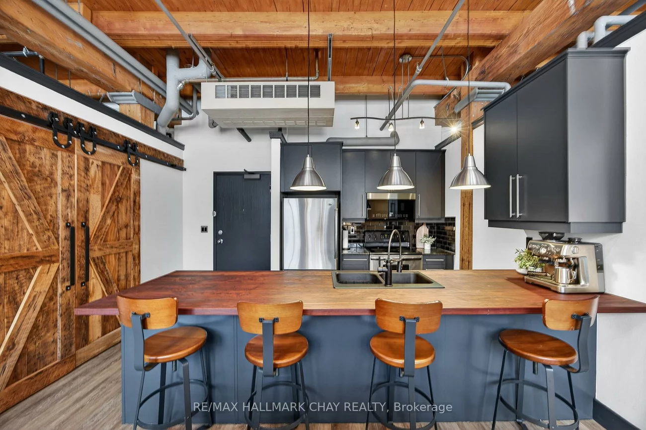 543, Timothy, Central Newmarket, Newmarket