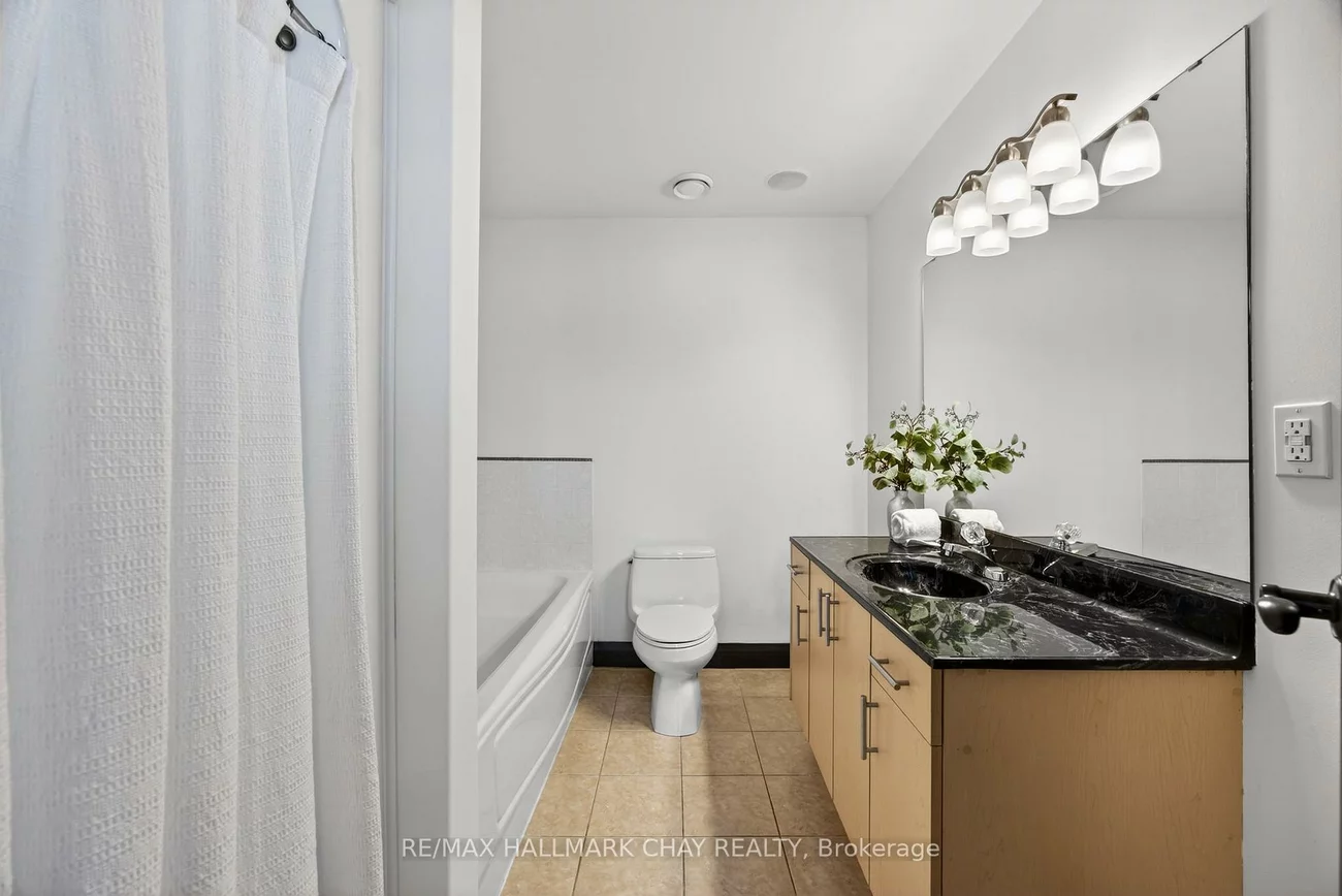 543, Timothy, Central Newmarket, Newmarket