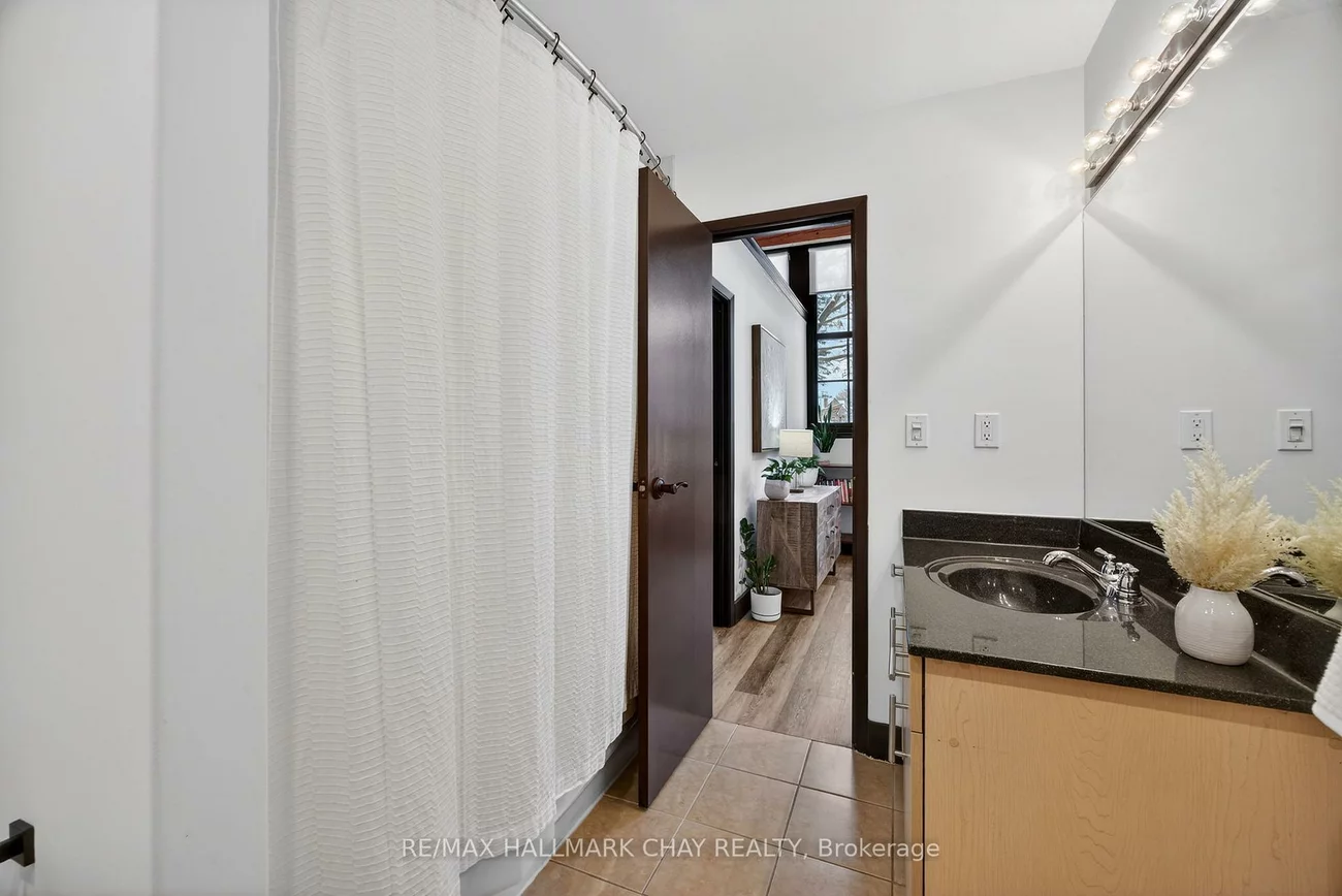 543, Timothy, Central Newmarket, Newmarket