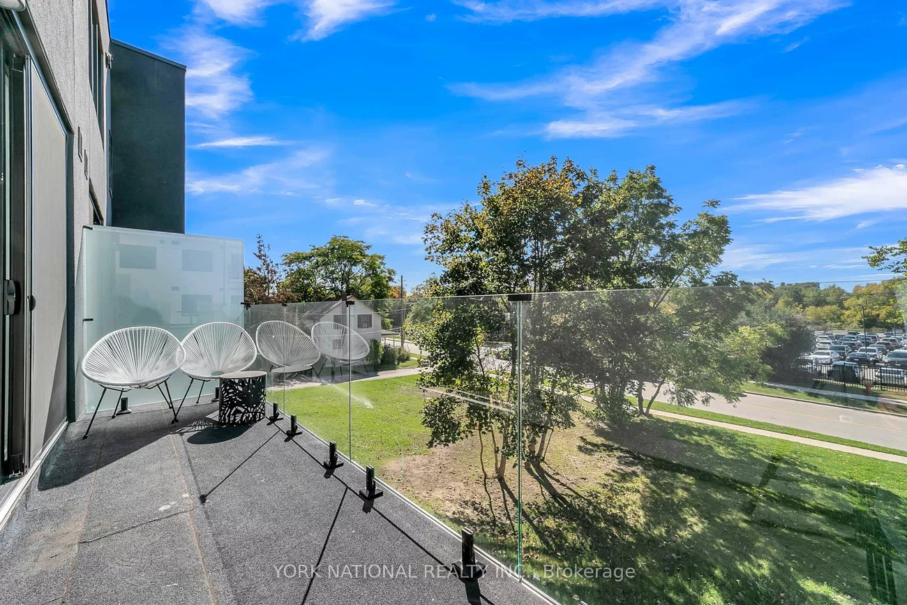 59, Charles, Central Newmarket, Newmarket