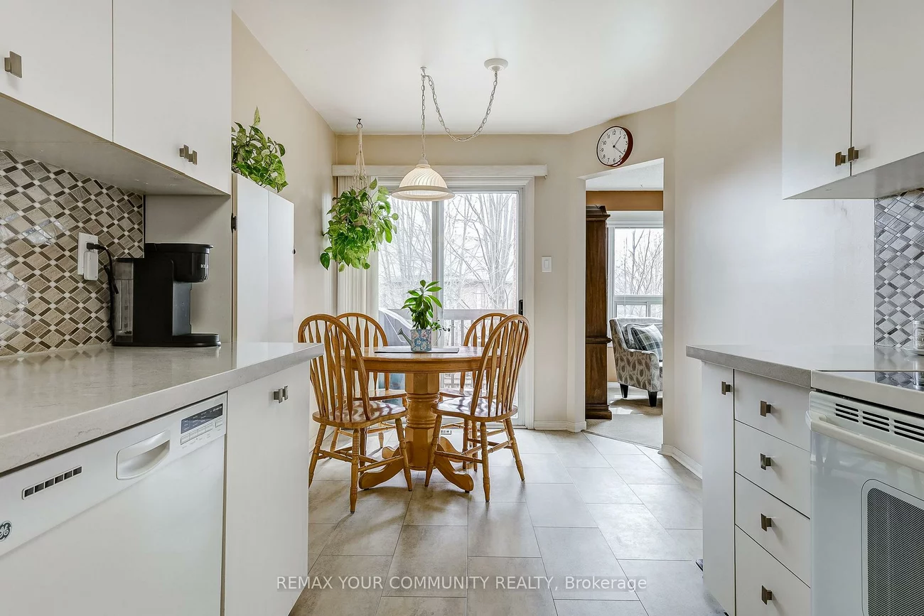 923, Caribou Valley, Armitage, Newmarket