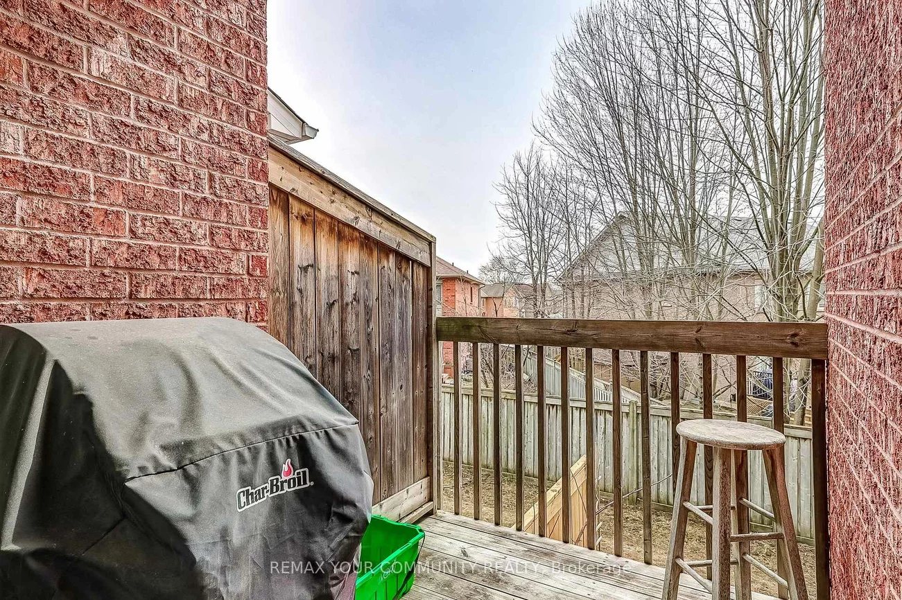 923, Caribou Valley, Armitage, Newmarket