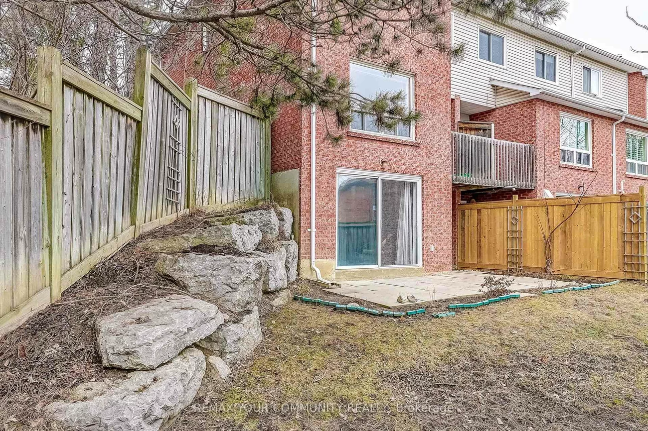 923, Caribou Valley, Armitage, Newmarket