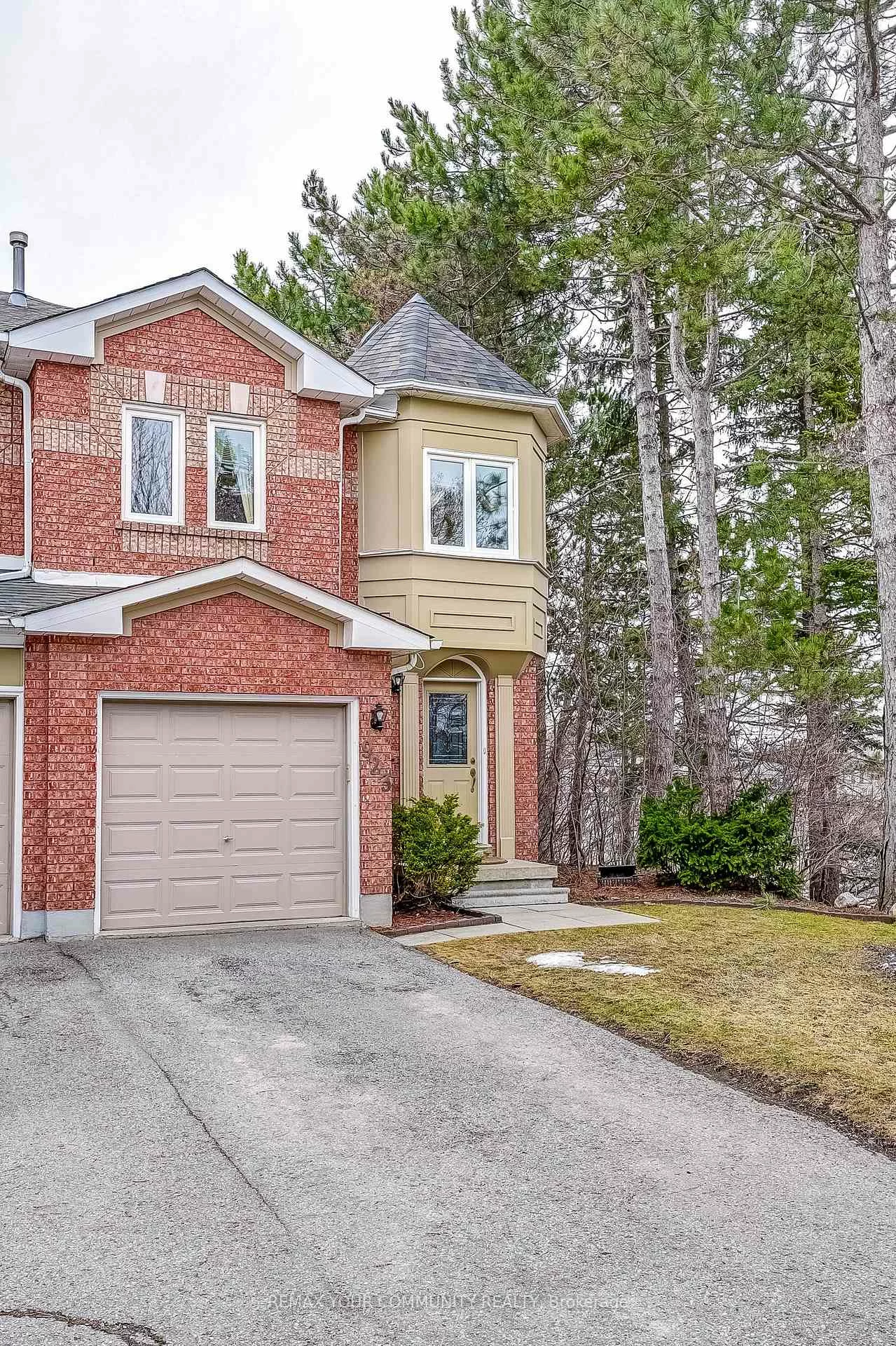 923, Caribou Valley, Armitage, Newmarket