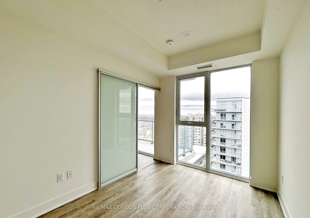 185, Deerfield, Central Newmarket, Newmarket