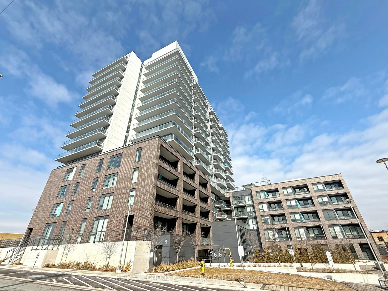 185, Deerfield, Central Newmarket, Newmarket