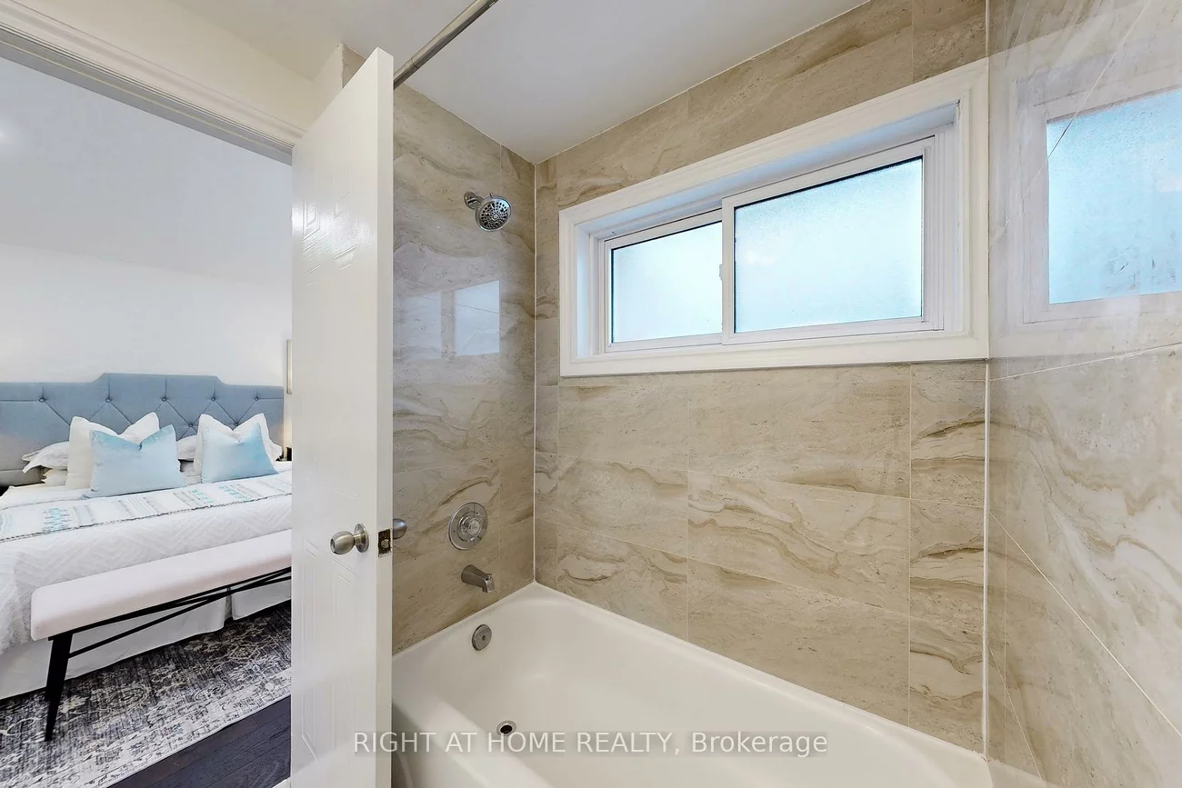 18, Brandy Lane, Central Newmarket, Newmarket