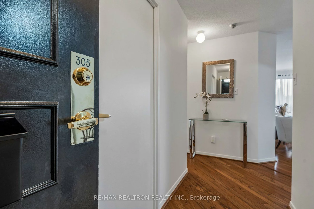 155, Main, Bristol-London, Newmarket