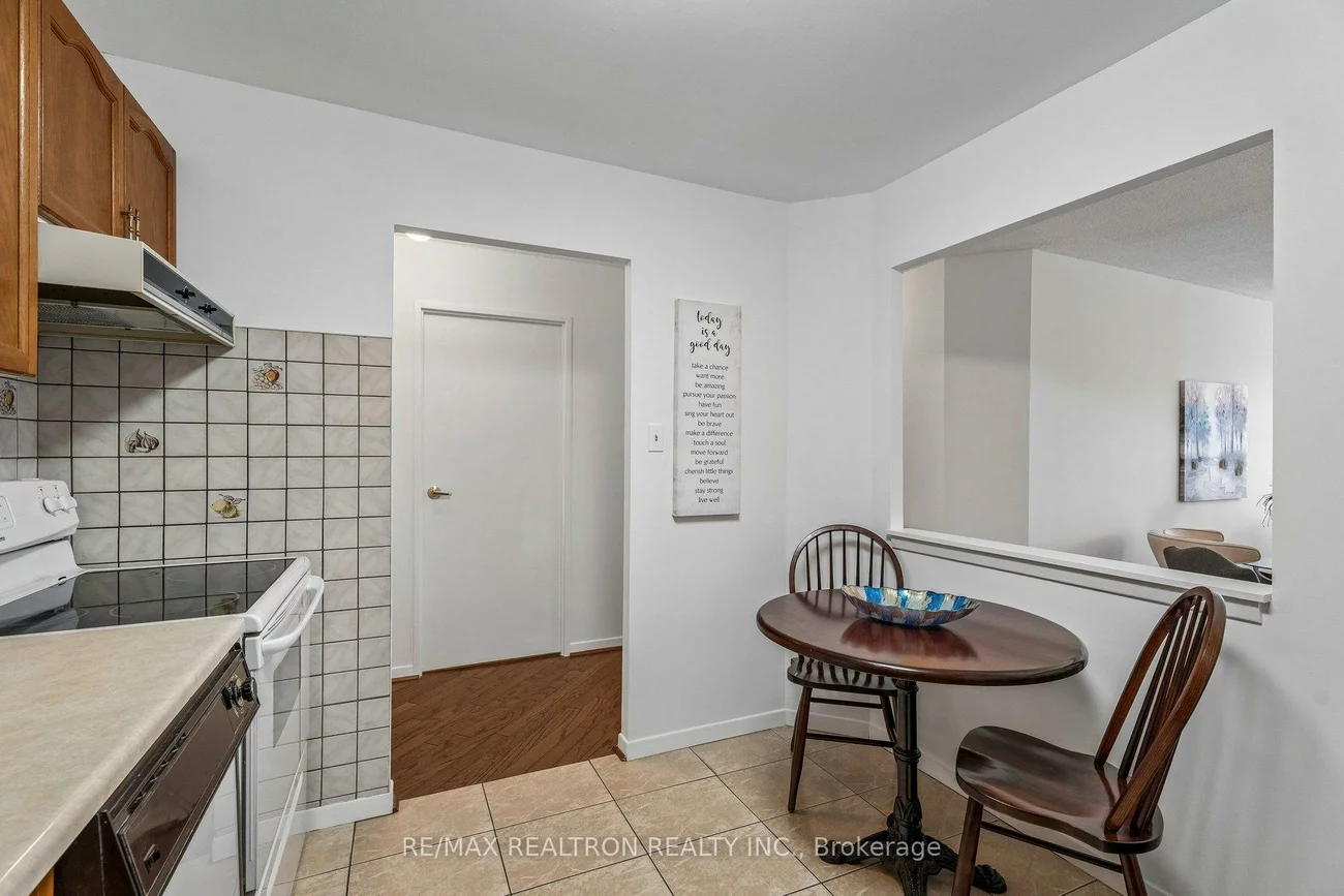 155, Main, Bristol-London, Newmarket