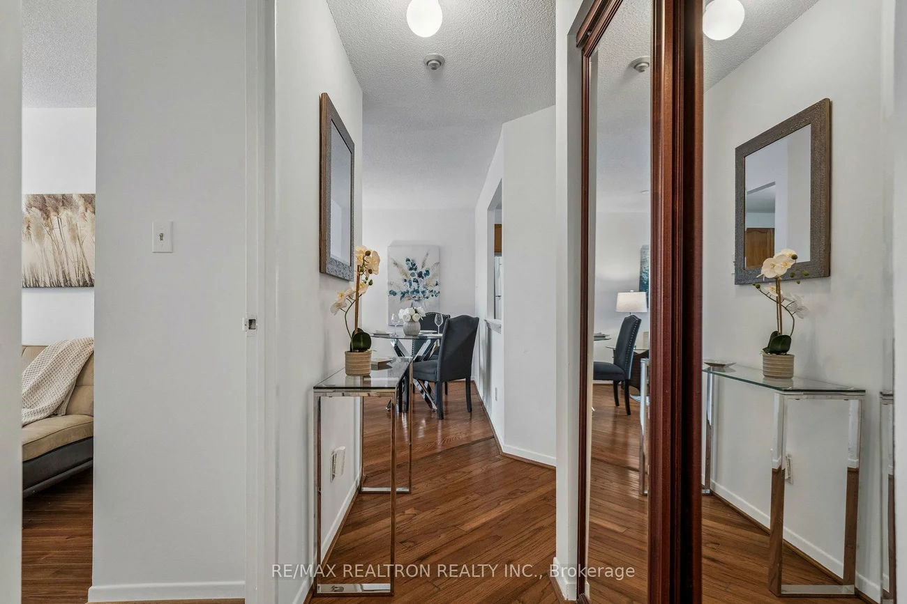 155, Main, Bristol-London, Newmarket