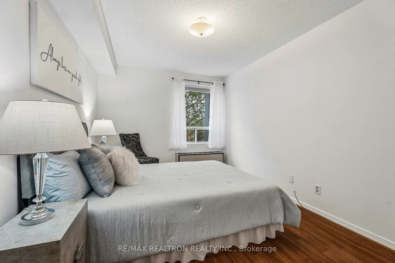 155, Main, Bristol-London, Newmarket