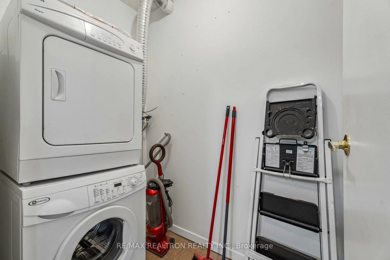 155, Main, Bristol-London, Newmarket