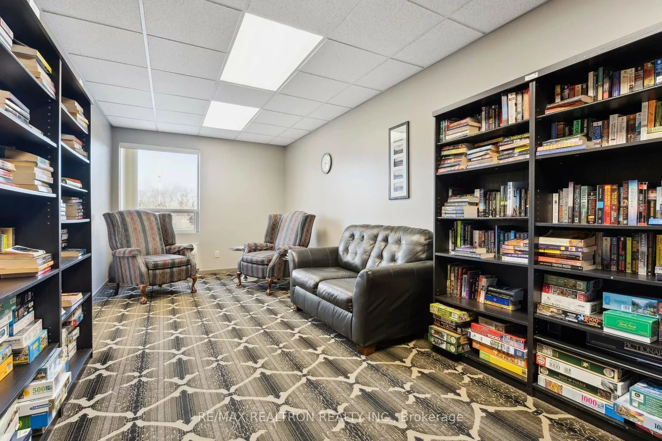 155, Main, Bristol-London, Newmarket