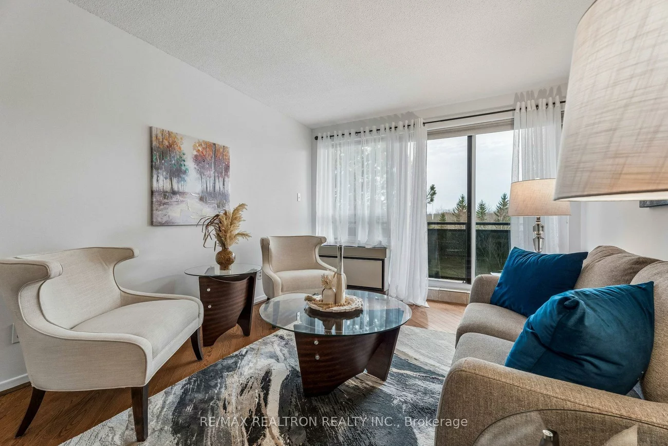 155, Main, Bristol-London, Newmarket