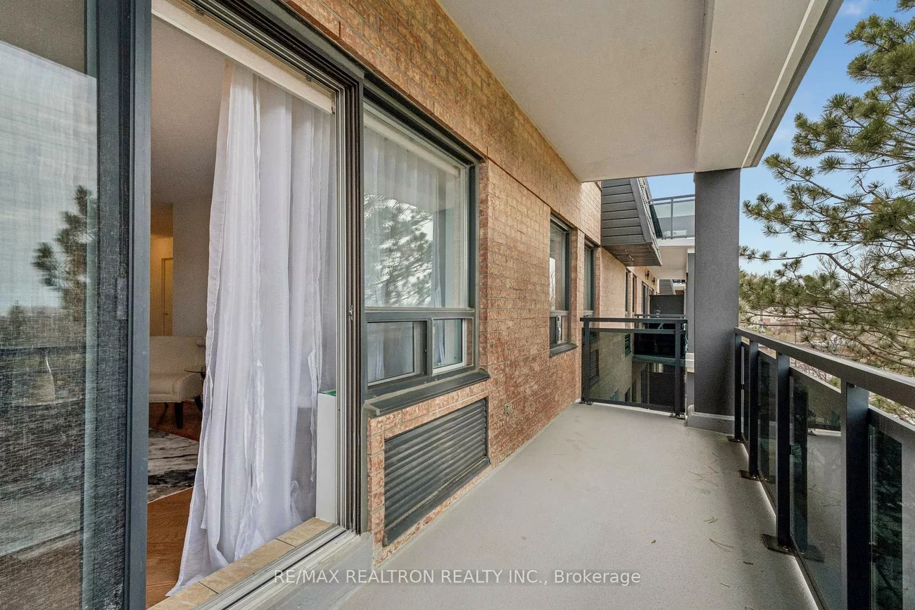 155, Main, Bristol-London, Newmarket