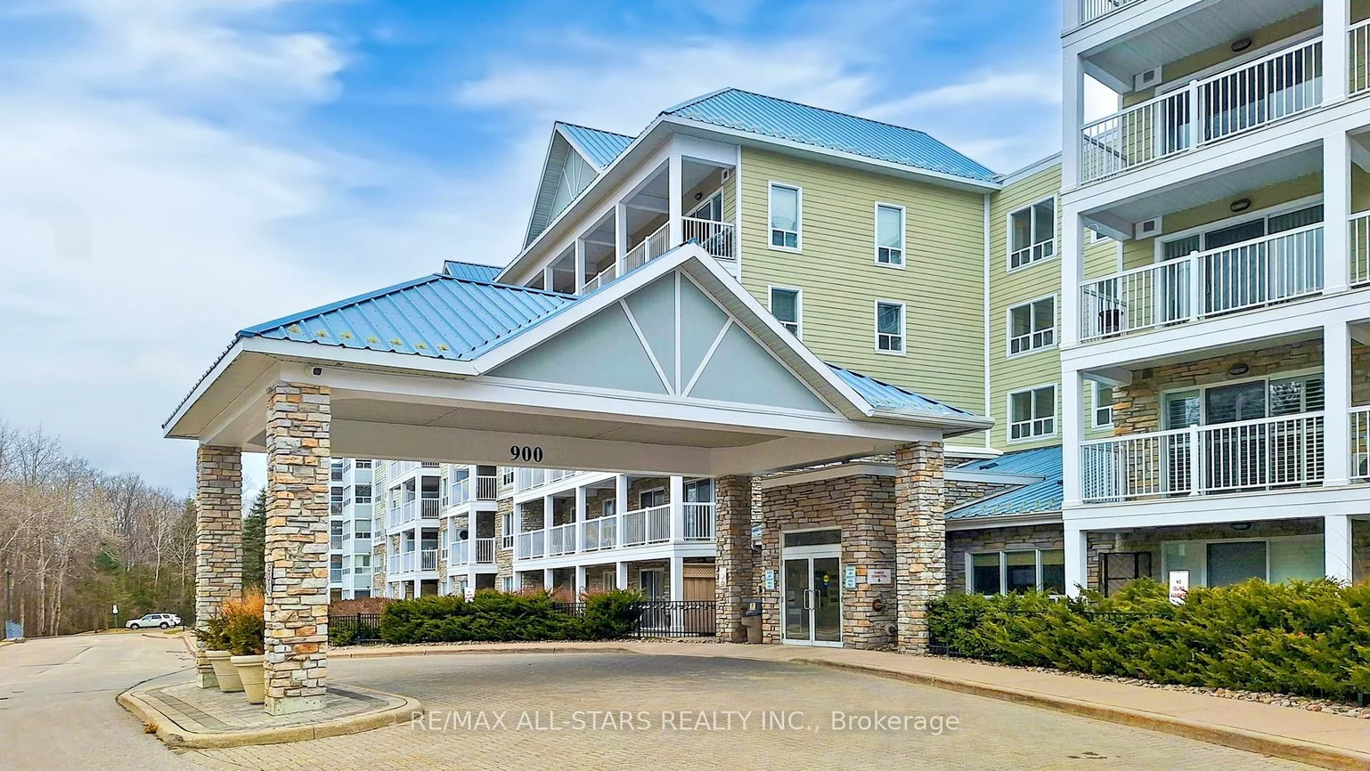 900, Bogart Mill, Gorham-College Manor, Newmarket