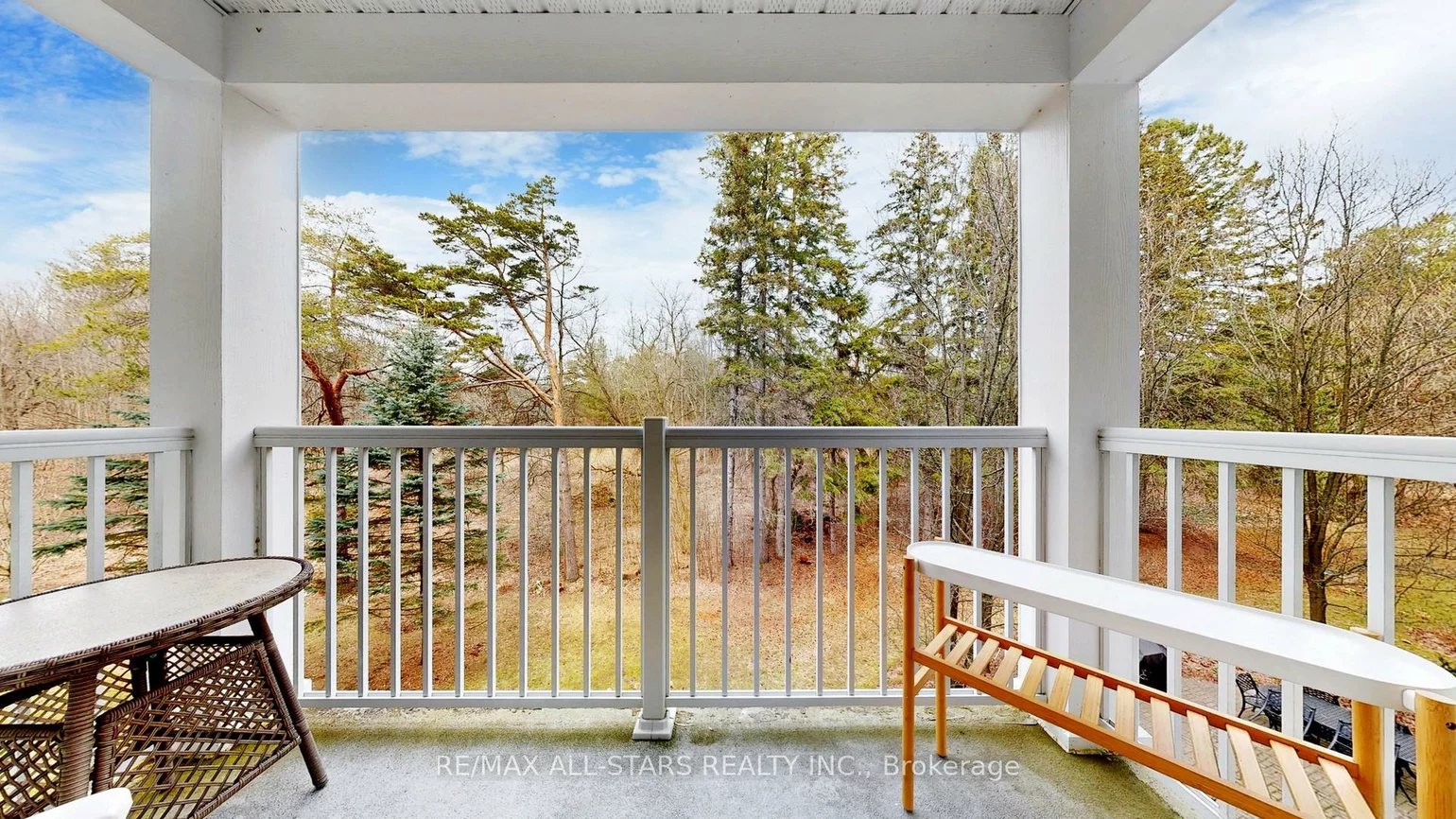 900, Bogart Mill, Gorham-College Manor, Newmarket