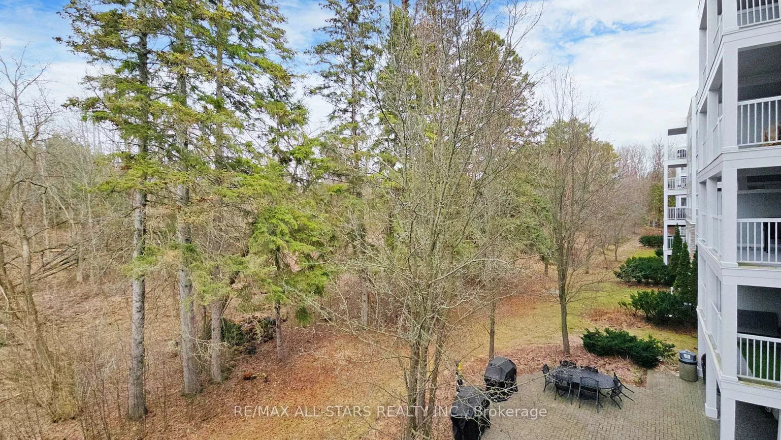 900, Bogart Mill, Gorham-College Manor, Newmarket