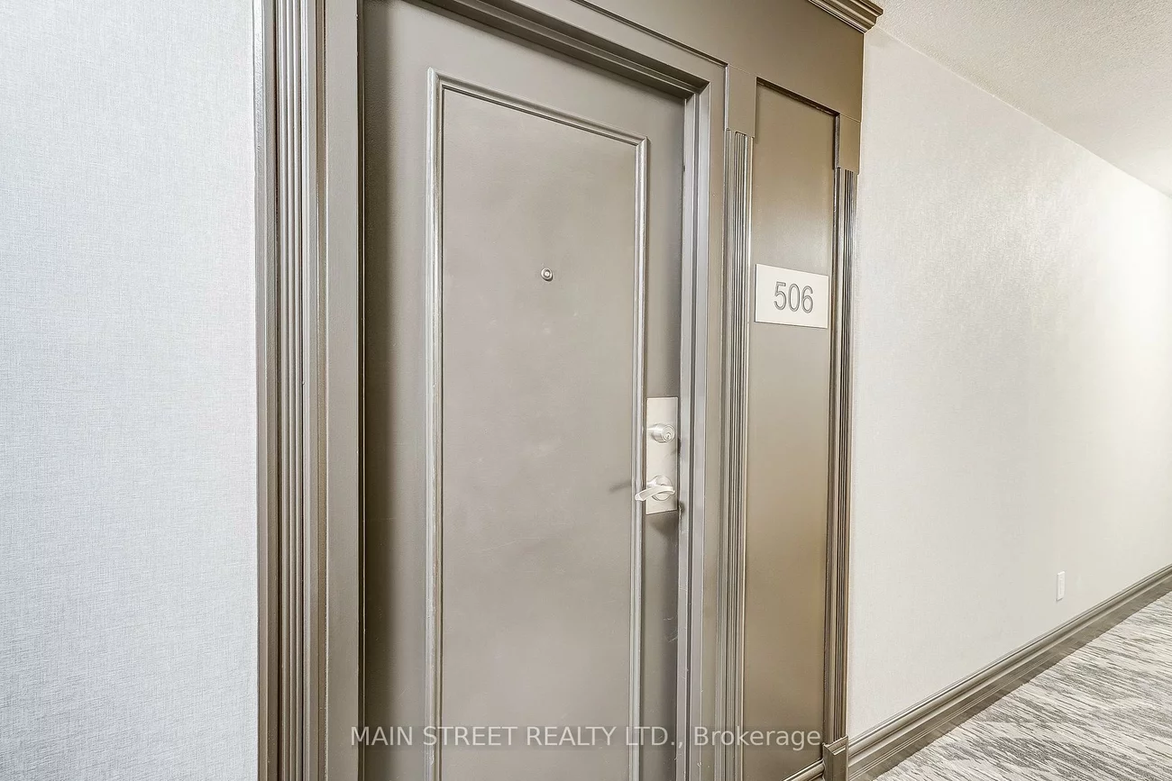 250, Davis, Central Newmarket, Newmarket