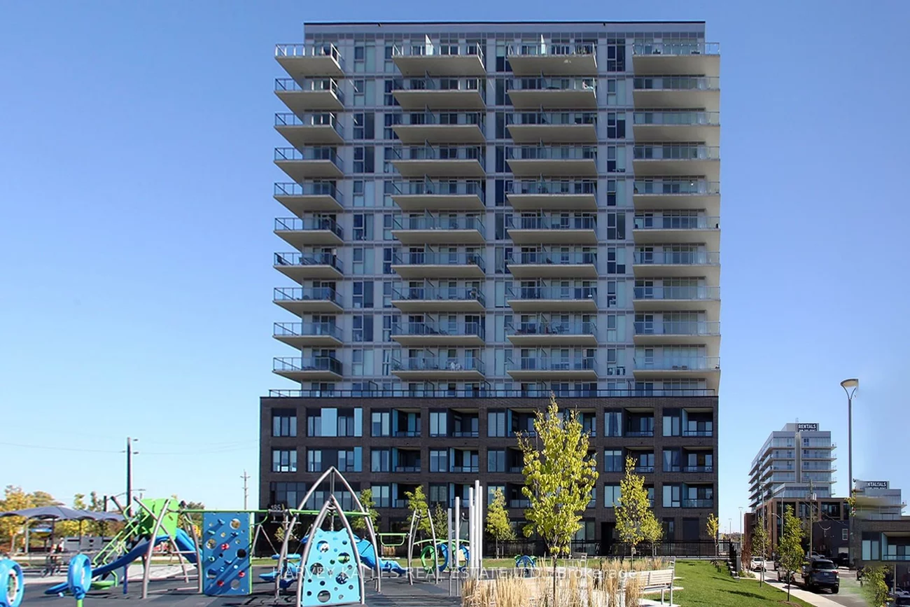 185, Deerfield, Central Newmarket, Newmarket
