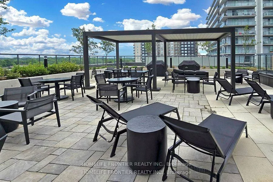 185, Deerfield, Central Newmarket, Newmarket